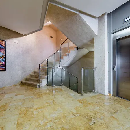 Purisima Apartment *